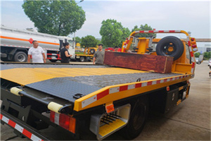 集宁附近拖车电话号码服务